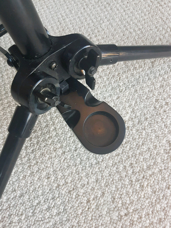 NS Design Bass Endpin Stand and Converter String Oakville / Halton Region Kijiji