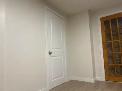 A private room is available for 450$ including utilities.