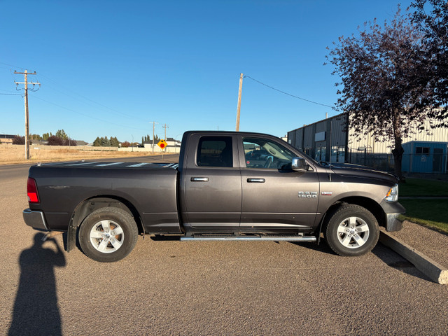 2014 Ram 1500 Quad Cab in Cars & Trucks in Medicine Hat - Image 4