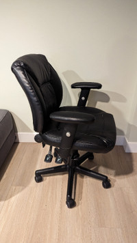 Kendros adjustable office chair