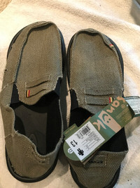 Sanuk sandals size 13 kingston