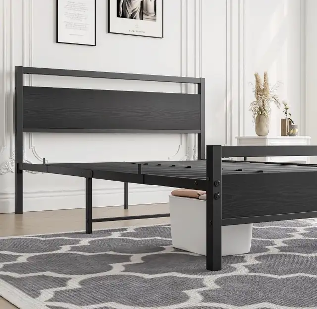 Full Size Platform Bed frame in Beds & Mattresses in Kitchener / Waterloo - Image 4