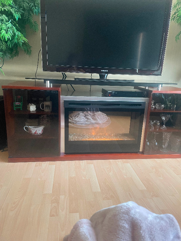 Beautiful fireplace TV stand cabinet in Other in Kelowna - Image 2