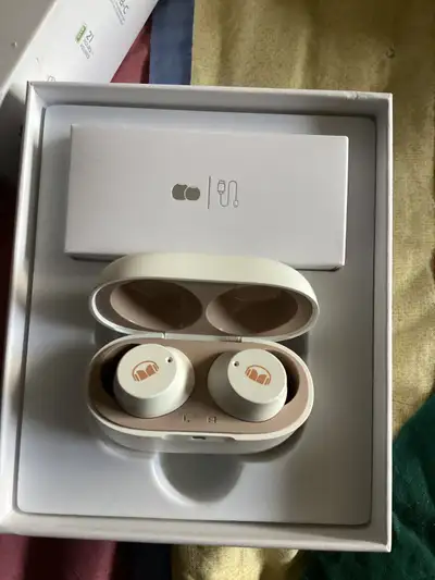 About this item [Wireless Earbuds] Pure Monster Sound - Monster N-Lite 200 AirLinks Wireless Earbuds...