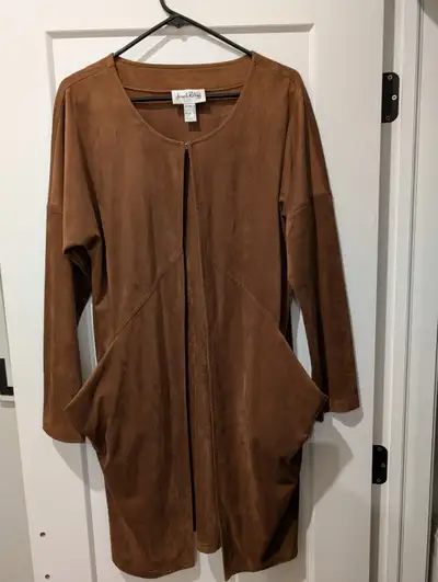 Joseph Ribcoff  - 3/4 L jacket - Rusty color, never worn, size 8, View more