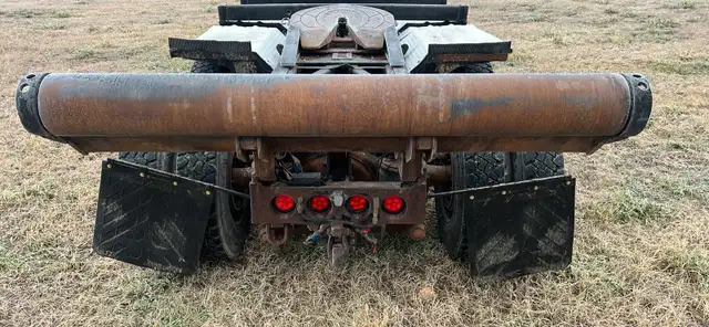 2007 Kenworth C500 Texas Bed Winch Truck in Heavy Trucks in Edmonton - Image 5