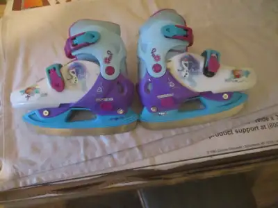 Childs skates, View more