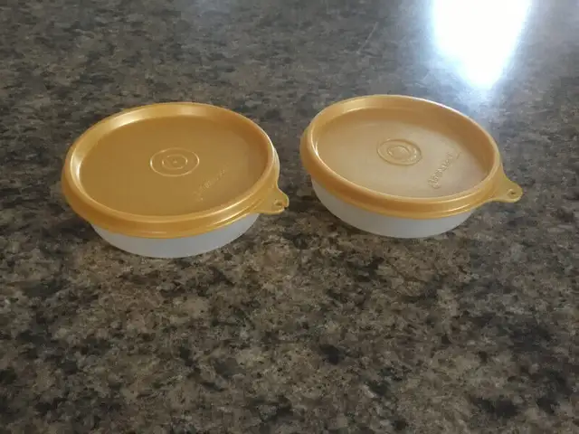 Plat Tupperware in Kitchen & Dining Wares in Saint-Hyacinthe - Image 11
