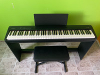 Piano Roland FP-30 