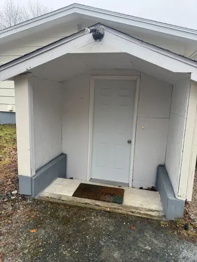 >Two bedroom basement available for rent from February 1. >Looking for a girl sharing $450 with Indi...