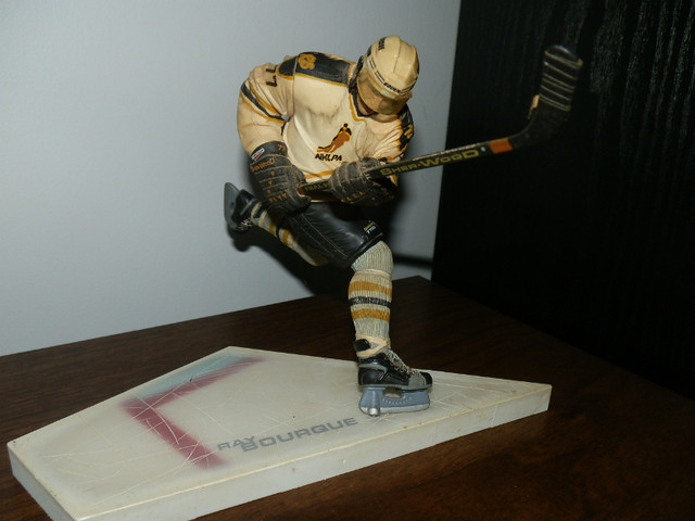 Ray Bourque McFarlane NHLPA SERIES 1 BOSTON BRUINS in Arts & Collectibles in Dartmouth - Image 4