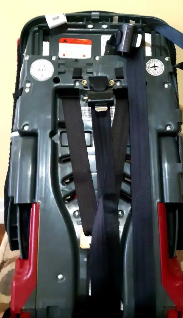 Diono Car Seat in Strollers, Carriers & Car Seats in Mississauga / Peel Region - Image 5
