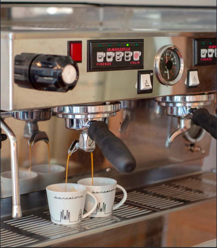 LA MARZOCCO LINEA CLassic -espresso machine 4 groups for sale  