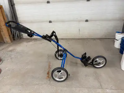 Tackle the golf course with ease using this Bag Boy Express LS 3-wheel push cart, designed for smoot...