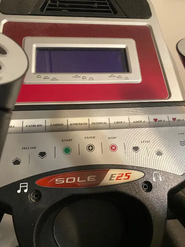 Sole   E25 Elliptical Trainer525306528343019521