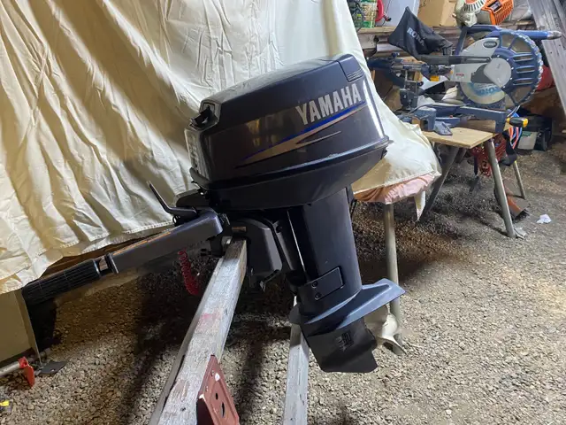 14 ft. Aluminum Boat & 25 HP Yamaha Outboard in Powerboats & Motorboats in Red Deer - Image 9