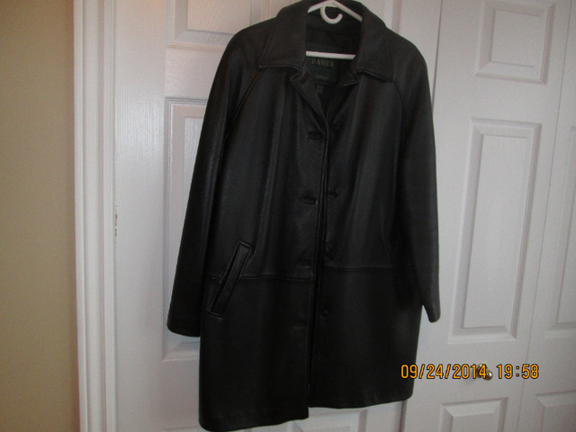 Lady's Leather Coat: Size CAN-XL/TG (3 Ft. Long) : Lady's in Women's - Tops & Outerwear in Kingston