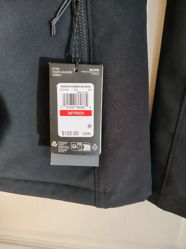 Brand new Under Armour women's Storm ColdGear® Infrared Shield 2 in Women's - Tops & Outerwear in Calgary - Image 5