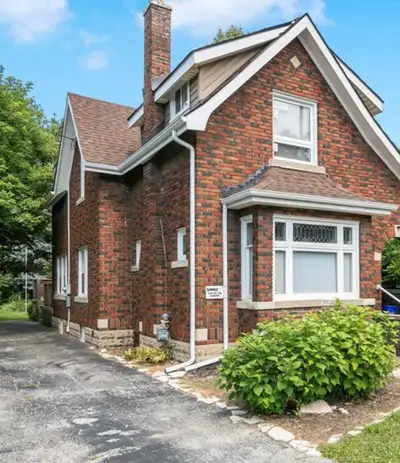 Detached Home Rental Available Aug 1, 2025