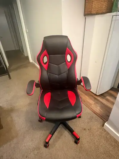 Free delivery used like new Ergonomic Gaming Chair Black & Red, View more