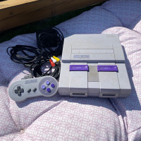 Super Nintendo SNES SNS-001 Console + 1 Controller and Cables
