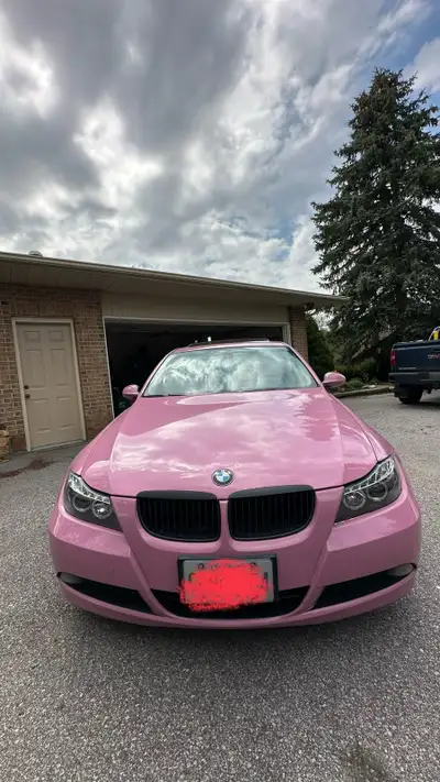 Pink BMW 323i 2008
