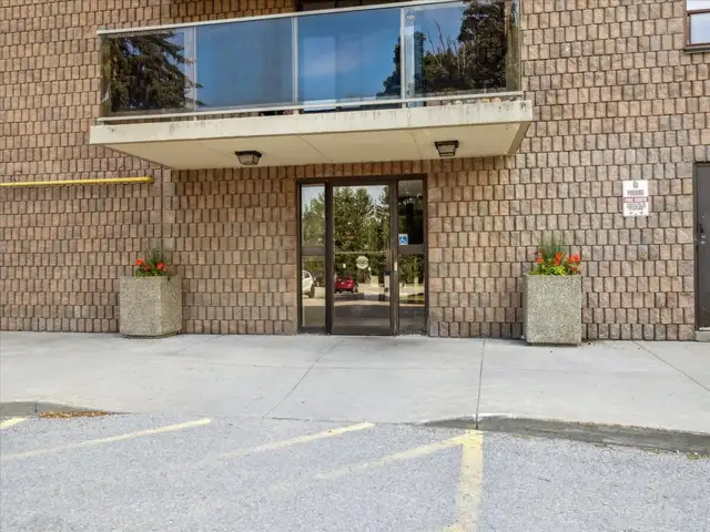 Room for Rent to Mature Female or Mature Female Student