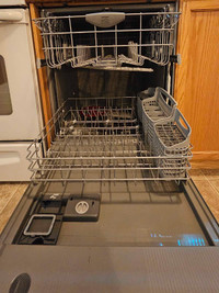 24' Kenmore dishwasher in great condition(Used)