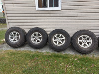 LT285/75R16 126/123R Falken Wildpeak AT3 pour Tacoma.