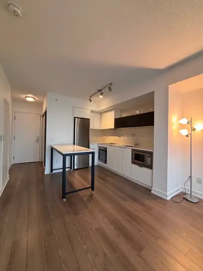 KIP CONDO - Walk to Kipling Subway Station, GO Transit and MIWAY