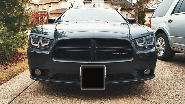 2014 dodge charger sxt in Cars & Trucks in Hamilton - Image 2