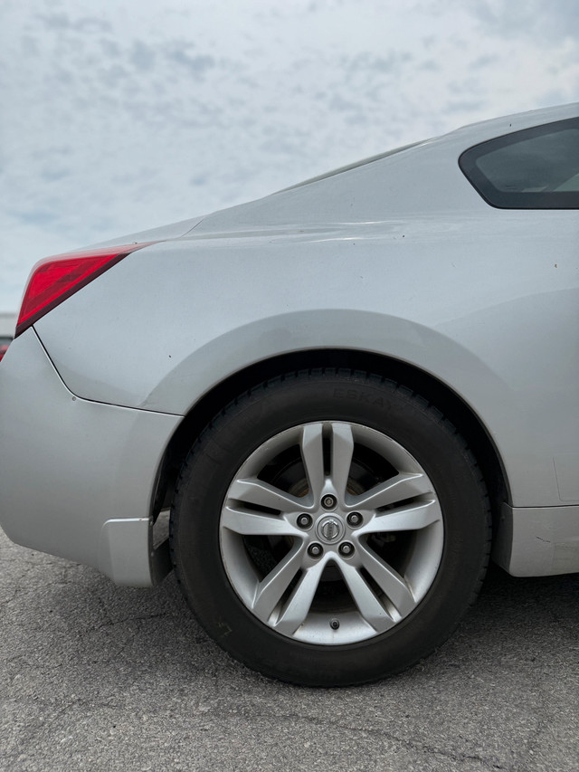 2012 Nissan Altima Coupe in Cars & Trucks in City of Toronto - Image 4