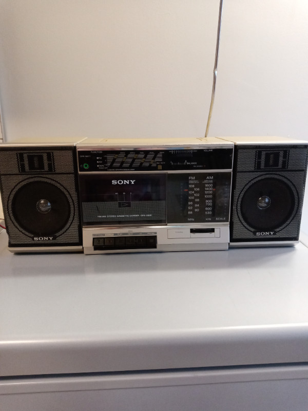 1980 SONY CFS-3300 Series $145 in Stereo Systems & Home Theatre in City of Halifax
