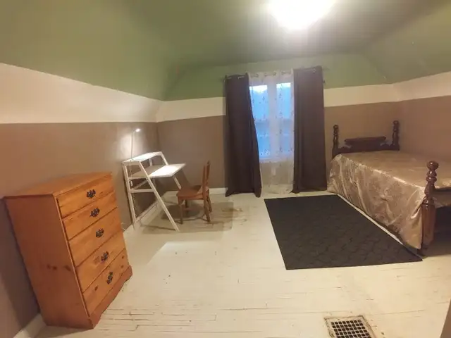 Room near Bridgeport Mall 600$ All included. Oct 1st .Parking in Room Rentals & Roommates in Kitchener / Waterloo - Image 2