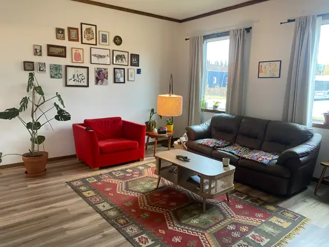 Furnished room for rent in Hillcrest in Short Term Rentals in Whitehorse - Image 4