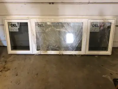 Brand New Del Window 96.75” wide x 32.5” high Quarter-half-quarter Casement sides and fixed centre H...