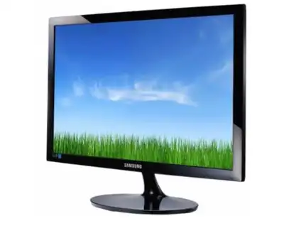 AOC 21.5" LED LCD Monitor HD 1920 x 1080 + VGA TO HDMI ADAPTER, View more