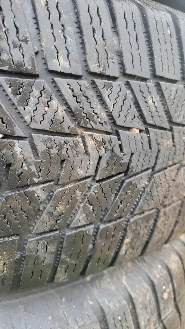 Continental Winter Contact 235 65 17 in Tires & Rims in Barrie - Image 5