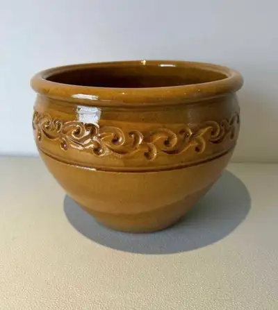Plant pot 7 inch height 9 inch opening, View more