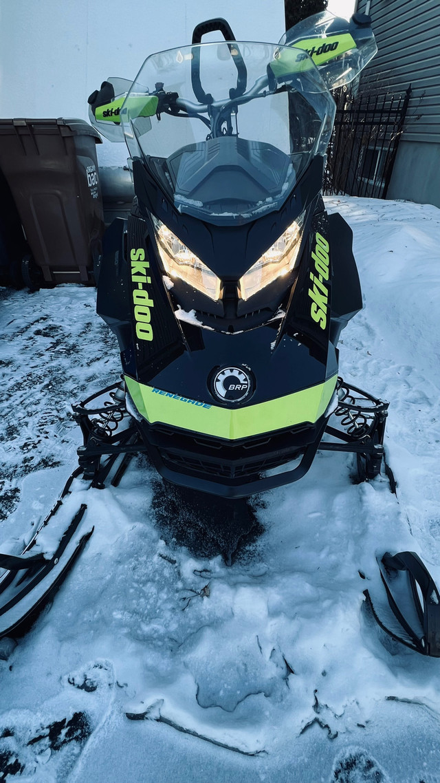 SKIDOO BRP RENEGADE BACKCOUTRY 850 ETEC 2018 146" dans Motoneiges  à Longueuil/Rive Sud - Image 3