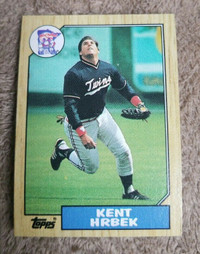 1987 Topps Minnesota Twins Baseball Card #679 Kent Hrbek NM/MT.
