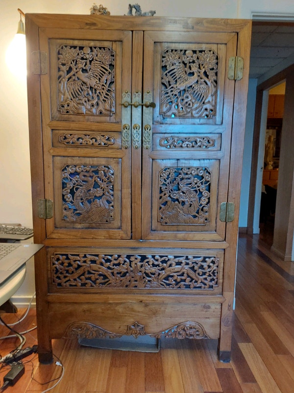 Antique with Dragon and Phoenix designs Arts & Collectibles