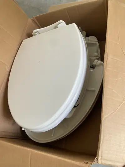 KOHLER Toilet Seat, View more