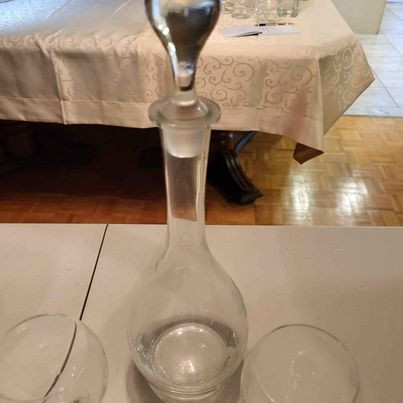 Wine Decanter & 5 Glasses in Kitchen & Dining Wares in Mississauga / Peel Region