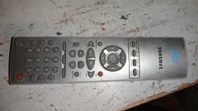 Samsung tv dvd vcr player remote 00058b, View more