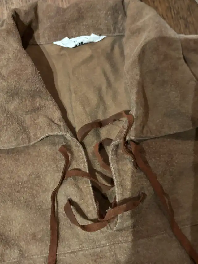 Halloween costume lady size M in Costumes in Kitchener / Waterloo - Image 5