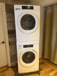 Whirlpool “24” apartment size washer and VENTLESS dryer 