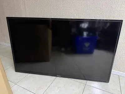 Toshiba 50” tv, View more