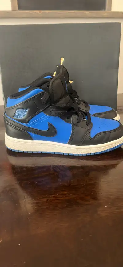 Jordan 1 Mid Black Royal Blue Youth Size 4, View more
