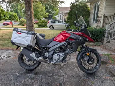 Excellent condition. Well maintained. Suzuki factory hard panniers Oxford Heated Grips Givi Adjustab...